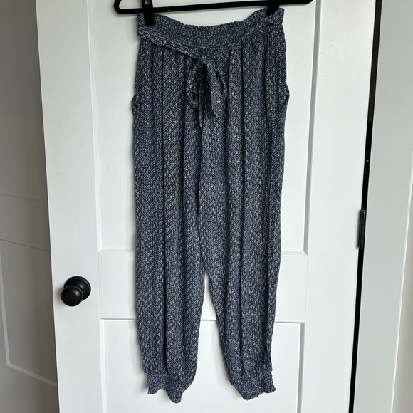 NWOT Vici Prudence Pocketed Jogger Pant - Small - Picture 12 of 16